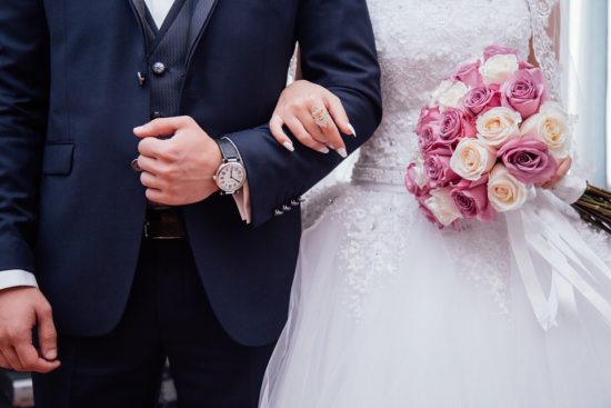 Брак с жителем Латвии — условия получения вида на жительство